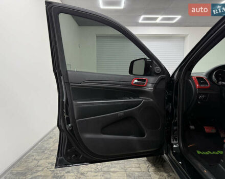 Черный Джип Гранд Чероки, объемом двигателя 3.6 л и пробегом 135 тыс. км за 25900 $, фото 14 на Automoto.ua