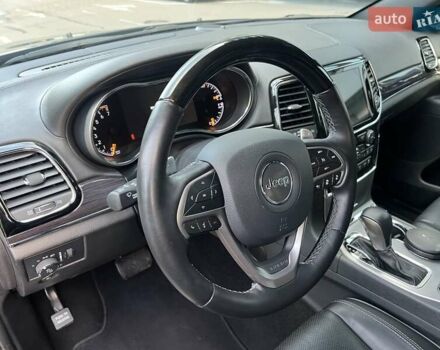 Джип Гранд Чероки 2021 в Киеве на Automoto.ua Черный Джип Гранд Чероки, объемом двигателя 2.97 л и пробегом 62 тыс. км за 41500 $, фото 16 на Automoto.ua