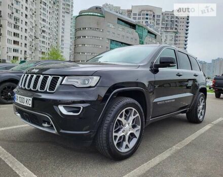 Чорний Джип Grand Cherokee, об'ємом двигуна 2.99 л та пробігом 8 тис. км за 61000 $, фото 1 на Automoto.ua