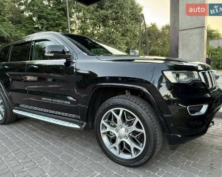 Джип Гранд Чероки 2021 в Ужгороде на Automoto.ua Черный Джип Гранд Чероки, объемом двигателя 2.99 л и пробегом 57 тыс. км за 52000 $, фото 9 на Automoto.ua