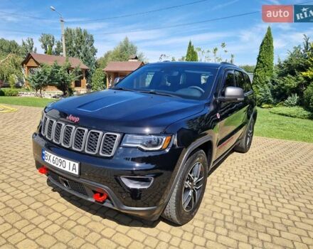 Джип Гранд Чероки 2021 в Хмельницком на Automoto.ua Черный Джип Гранд Чероки, объемом двигателя 5.65 л и пробегом 35 тыс. км за 33300 $, фото 3 на Automoto.ua