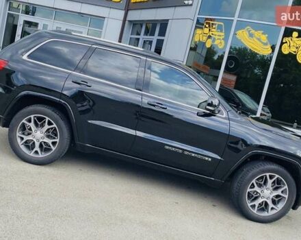 Черный Джип Гранд Чероки, объемом двигателя 2.99 л и пробегом 27 тыс. км за 47000 $, фото 11 на Automoto.ua