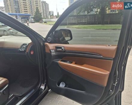 Джип Гранд Чероки 2021 в Черкассах на Automoto.ua Черный Джип Гранд Чероки, объемом двигателя 2.99 л и пробегом 82 тыс. км за 41800 $, фото 29 на Automoto.ua