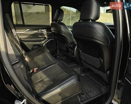 Черный Джип Гранд Чероки, объемом двигателя 2 л и пробегом 53 тыс. км за 59000 $, фото 70 на Automoto.ua