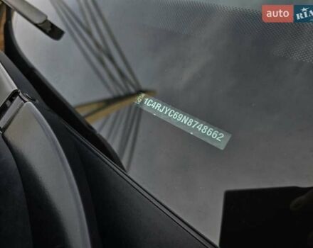 Черный Джип Гранд Чероки, объемом двигателя 2 л и пробегом 53 тыс. км за 59000 $, фото 37 на Automoto.ua