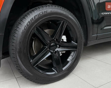 Джип Гранд Чероки 2022 в Чернигове на Automoto.ua Черный Джип Гранд Чероки, объемом двигателя 3.6 л и пробегом 25 тыс. км за 41500 $, фото 2 на Automoto.ua