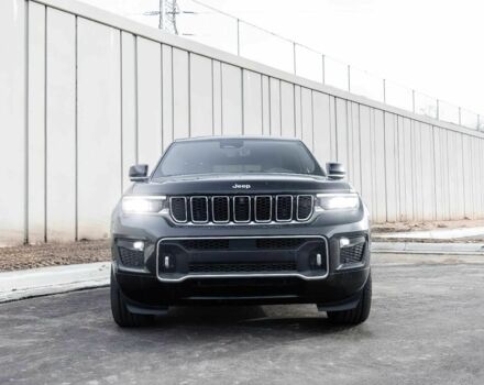 Чорний Джип Grand Cherokee, об'ємом двигуна 0.57 л та пробігом 28 тис. км за 30500 $, фото 3 на Automoto.ua