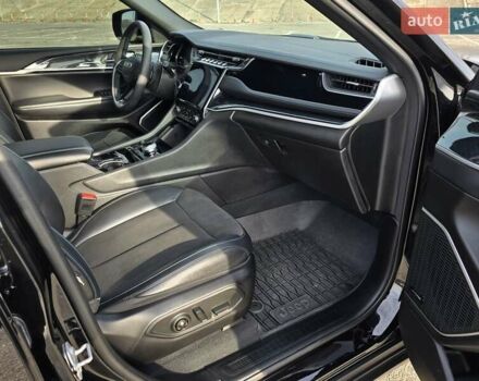 Черный Джип Гранд Чероки, объемом двигателя 2 л и пробегом 53 тыс. км за 59000 $, фото 59 на Automoto.ua