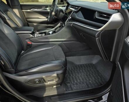 Черный Джип Гранд Чероки, объемом двигателя 2 л и пробегом 53 тыс. км за 59000 $, фото 60 на Automoto.ua