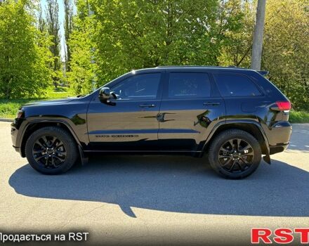 Джип Гранд Чероки 2022 в Полтаве на Automoto.ua Черный Джип Гранд Чероки, объемом двигателя 3.6 л и пробегом 43 тыс. км за 26300 $, фото 1 на Automoto.ua