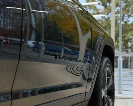 Чорний Джип Grand Cherokee, об'ємом двигуна 2 л та пробігом 6 тис. км за 57000 $, фото 11 на Automoto.ua