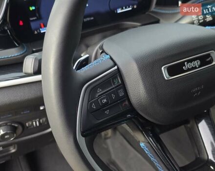 Черный Джип Гранд Чероки, объемом двигателя 2 л и пробегом 53 тыс. км за 59000 $, фото 47 на Automoto.ua