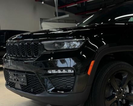 Чорний Джип Grand Cherokee, об'ємом двигуна 2 л та пробігом 40 тис. км за 57000 $, фото 2 на Automoto.ua