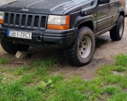 Чорний Джип Grand Cherokee, об'ємом двигуна 6 л та пробігом 40 тис. км за 5000 $, фото 1 на Automoto.ua