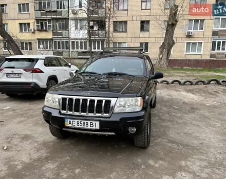 Черный Джип Гранд Чероки, объемом двигателя 2.69 л и пробегом 350 тыс. км за 8000 $, фото 1 на Automoto.ua