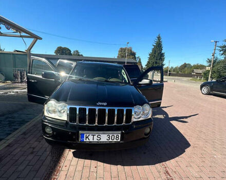Чорний Джип Grand Cherokee, об'ємом двигуна 3 л та пробігом 300 тис. км за 5800 $, фото 1 на Automoto.ua