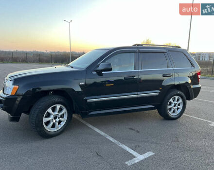 Черный Джип Гранд Чероки, объемом двигателя 2.99 л и пробегом 252 тыс. км за 12000 $, фото 1 на Automoto.ua