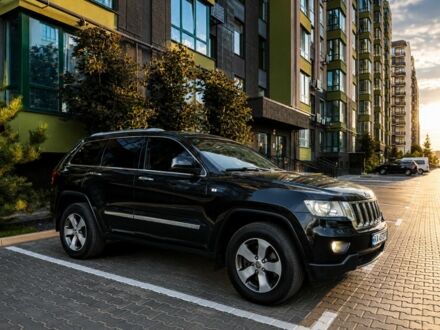Чорний Джип Grand Cherokee, об'ємом двигуна 3 л та пробігом 272 тис. км за 16931 $, фото 1 на Automoto.ua