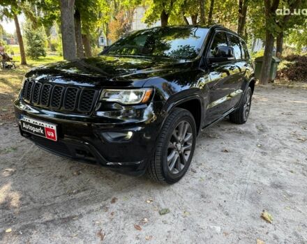 Чорний Джип Grand Cherokee, об'ємом двигуна 3.2 л та пробігом 130 тис. км за 23440 $, фото 1 на Automoto.ua