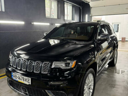 Джип Grand Cherokee 2017 у Вінниці на Automoto.ua Чорний Джип Grand Cherokee, об'ємом двигуна 5.7 л та пробігом 67 тис. км за 33900 $, фото 1 на Automoto.ua