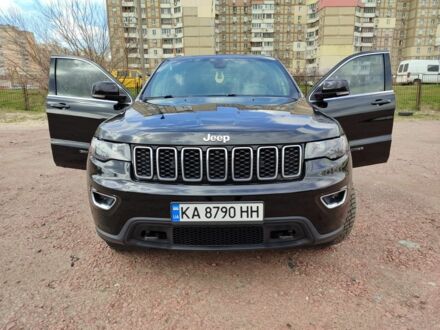 Джип Grand Cherokee 2018 у Києві на Automoto.ua Чорний Джип Grand Cherokee, об'ємом двигуна 3.6 л та пробігом 160 тис. км за 26300 $, фото 1 на Automoto.ua