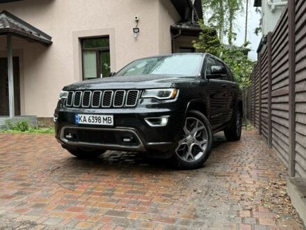 Джип Grand Cherokee 2018 у Києві на Automoto.ua Чорний Джип Grand Cherokee, об'ємом двигуна 3.6 л та пробігом 130 тис. км за 27800 $, фото 1 на Automoto.ua
