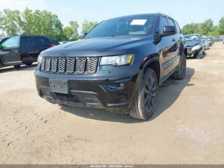 Джип Grand Cherokee 2020 у Хмельницькому на Automoto.ua Чорний Джип Grand Cherokee, об'ємом двигуна 3.6 л та пробігом 68 тис. км за 7900 $, фото 1 на Automoto.ua