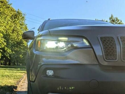Джип Grand Cherokee 2020 у Славутиче на Automoto.ua Чорний Джип Grand Cherokee, об'ємом двигуна 3.6 л та пробігом 84 тис. км за 23200 $, фото 1 на Automoto.ua