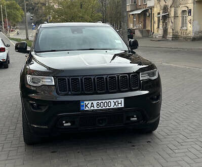 Черный Джип Гранд Чероки, объемом двигателя 2.99 л и пробегом 72 тыс. км за 38000 $, фото 1 на Automoto.ua