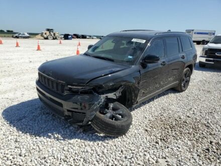 Джип Grand Cherokee 2024 у Києві на Automoto.ua Чорний Джип Grand Cherokee, об'ємом двигуна 3.6 л та пробігом 11 тис. км за 33000 $, фото 1 на Automoto.ua