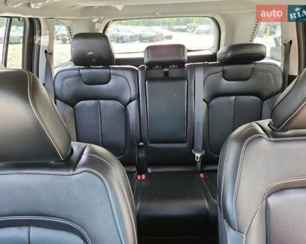 Фиолетовый Джип Гранд Чероки, объемом двигателя 2 л и пробегом 38 тыс. км за 21600 $, фото 9 на Automoto.ua