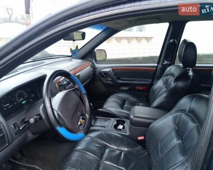 Фіолетовий Джип Grand Cherokee, об'ємом двигуна 3.12 л та пробігом 320 тис. км за 6500 $, фото 1 на Automoto.ua