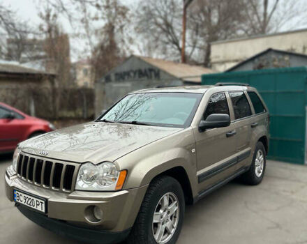 Джип Гранд Чероки 2005 в Киеве на Automoto.ua Коричневый Джип Гранд Чероки, объемом двигателя 4.7 л и пробегом 240 тыс. км за 9999 $, фото 1 на Automoto.ua
