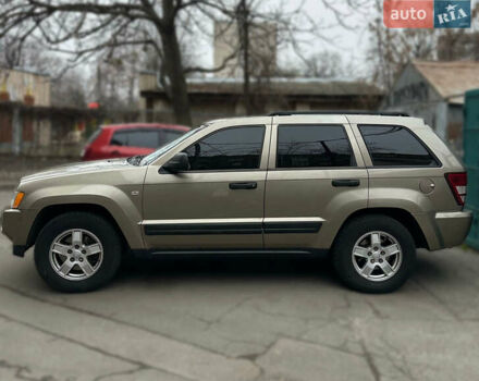 Джип Гранд Чероки 2005 в Киеве на Automoto.ua Коричневый Джип Гранд Чероки, объемом двигателя 4.7 л и пробегом 240 тыс. км за 9999 $, фото 4 на Automoto.ua