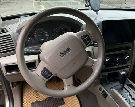 Джип Гранд Чероки 2005 в Киеве на Automoto.ua Коричневый Джип Гранд Чероки, объемом двигателя 4.7 л и пробегом 240 тыс. км за 9999 $, фото 9 на Automoto.ua
