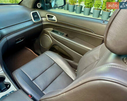 Коричневий Джип Grand Cherokee, об'ємом двигуна 3 л та пробігом 239 тис. км за 21900 $, фото 40 на Automoto.ua
