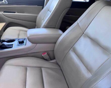 Джип Гранд Чероки 2018 в Житомире на Automoto.ua Коричневый Джип Гранд Чероки, объемом двигателя 3.6 л и пробегом 49 тыс. км за 11000 $, фото 9 на Automoto.ua