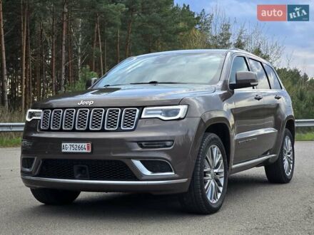 Джип Grand Cherokee 2018 у Ковель на Automoto.ua Коричневий Джип Grand Cherokee, об'ємом двигуна 3 л та пробігом 132 тис. км за 30499 $, фото 1 на Automoto.ua