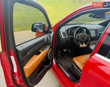 Красный Джип Гранд Чероки, объемом двигателя 6.4 л и пробегом 177 тыс. км за 31900 $, фото 16 на Automoto.ua