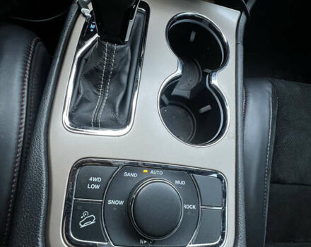 Червоний Джип Grand Cherokee, об'ємом двигуна 3.6 л та пробігом 160 тис. км за 25000 $, фото 10 на Automoto.ua