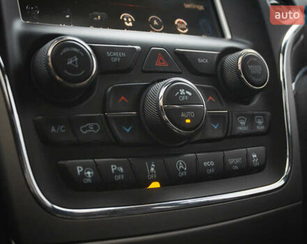 Красный Джип Гранд Чероки, объемом двигателя 3.6 л и пробегом 55 тыс. км за 28900 $, фото 26 на Automoto.ua