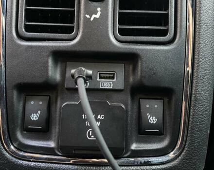 Червоний Джип Grand Cherokee, об'ємом двигуна 3.6 л та пробігом 160 тис. км за 25000 $, фото 13 на Automoto.ua