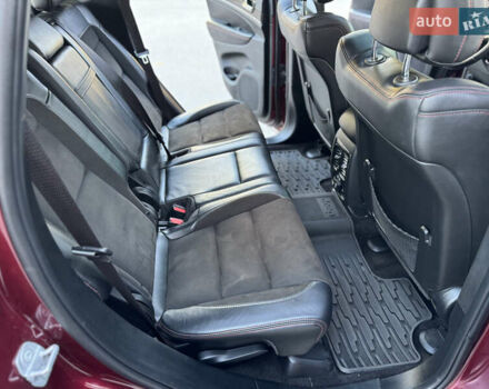 Червоний Джип Grand Cherokee, об'ємом двигуна 5.65 л та пробігом 99 тис. км за 33700 $, фото 45 на Automoto.ua