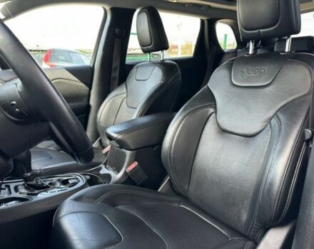 Красный Джип Гранд Чероки, объемом двигателя 2.4 л и пробегом 99 тыс. км за 19800 $, фото 19 на Automoto.ua