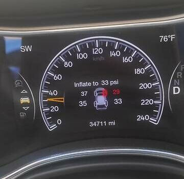 Красный Джип Гранд Чероки, объемом двигателя 3.6 л и пробегом 50 тыс. км за 22000 $, фото 8 на Automoto.ua