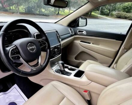 Джип Гранд Чероки 2019 в Ровно на Automoto.ua Красный Джип Гранд Чероки, объемом двигателя 3.6 л и пробегом 33 тыс. км за 14000 $, фото 14 на Automoto.ua