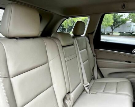 Джип Гранд Чероки 2019 в Ровно на Automoto.ua Красный Джип Гранд Чероки, объемом двигателя 3.6 л и пробегом 33 тыс. км за 14000 $, фото 18 на Automoto.ua