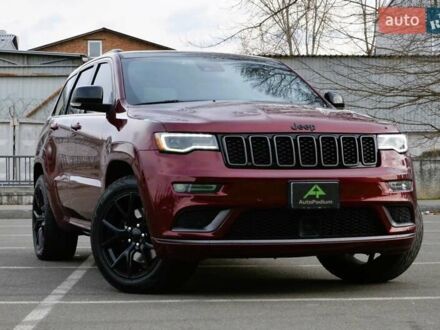 Джип Grand Cherokee 2020 у Києві на Automoto.ua Червоний Джип Grand Cherokee, об'ємом двигуна 5.65 л та пробігом 80 тис. км за 35999 $, фото 1 на Automoto.ua