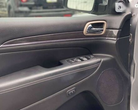 Джип Гранд Чероки 2015 в Черновцах на Automoto.ua Джип Гранд Чероки, объемом двигателя 3.6 л и пробегом 80 тыс. км за 31500 $, фото 6 на Automoto.ua