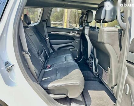 Джип Гранд Чероки, объемом двигателя 6.2 л и пробегом 30 тыс. км за 89900 $, фото 22 на Automoto.ua